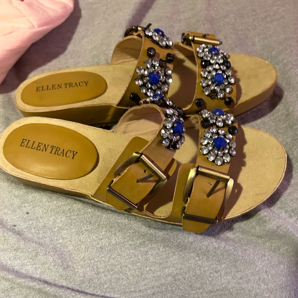 Woman’s Sandals NWOT